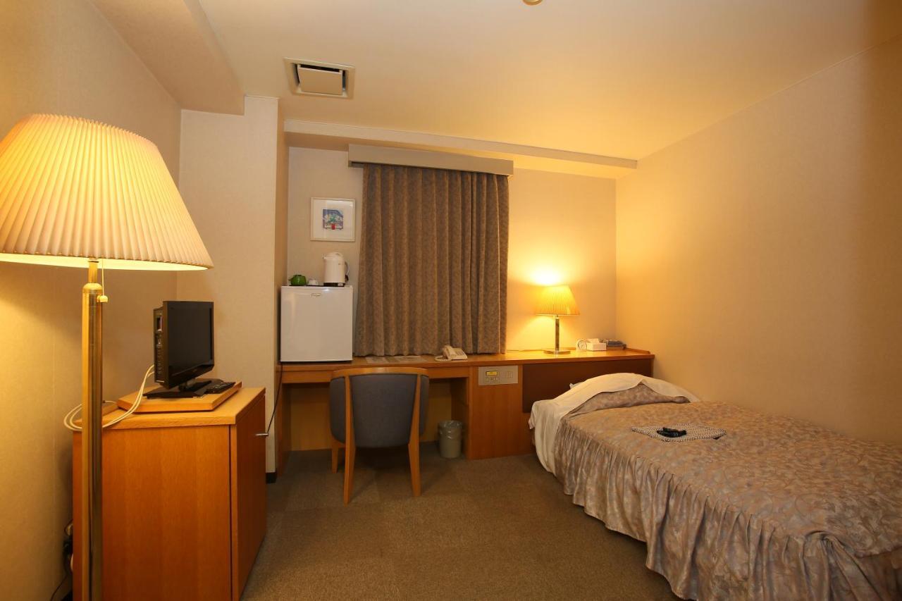 Business Hotel Masumi Sou Ikeda  Room photo